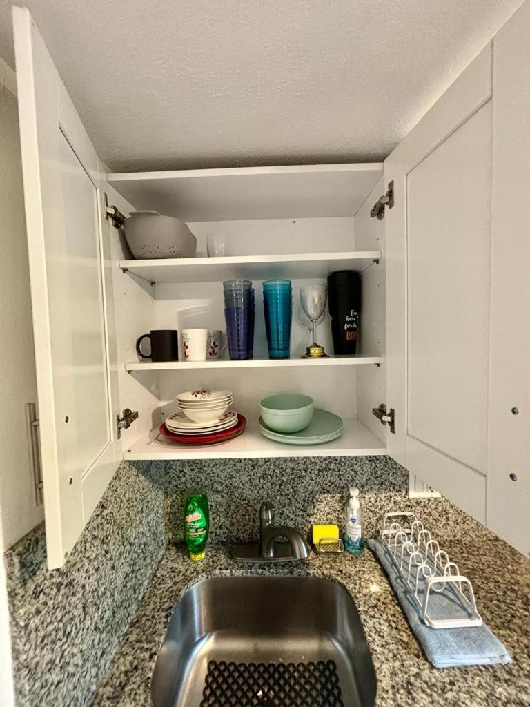 Nice Queen Bedroom - Best Location In Miami - Luggage Storage Service, Parking And Laundry Exterior foto